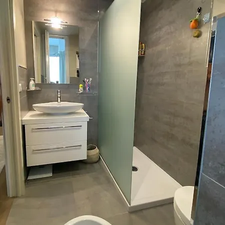 Incantevole Con Posto Auto Riservato-clic House Lejlighed *