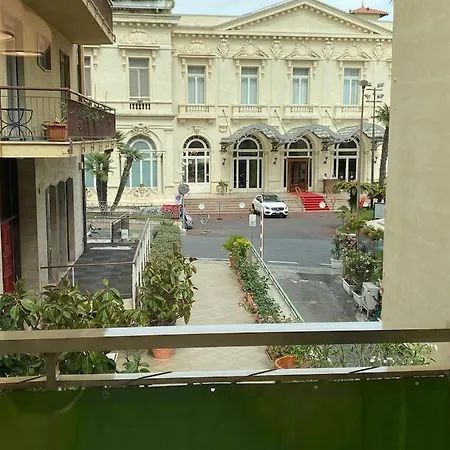 Incantevole Con Posto Auto Riservato-clic House * Sanremo